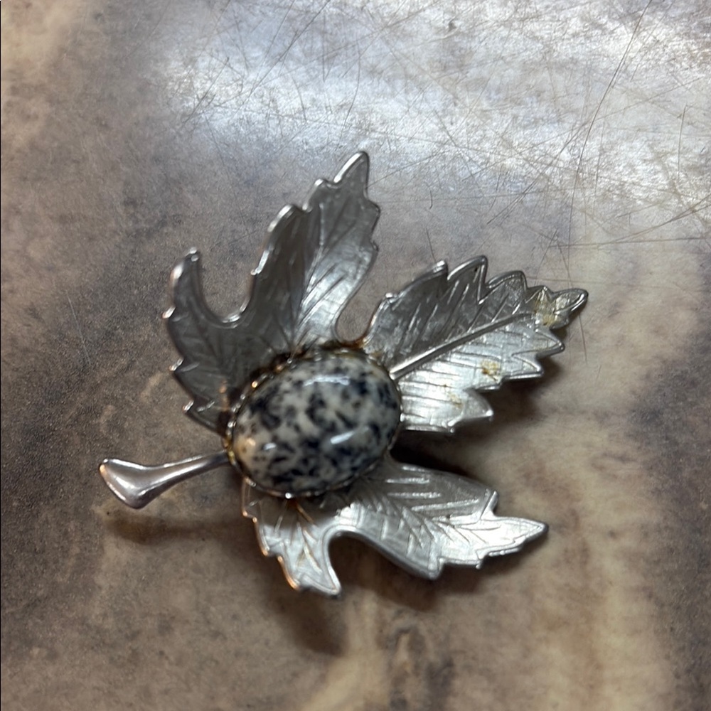 Silver Leaf Brooch with Stone Accent preloved